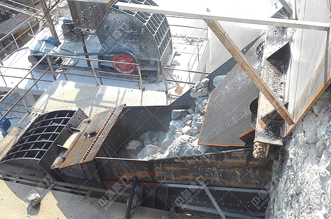 時產300噸錘式破碎機