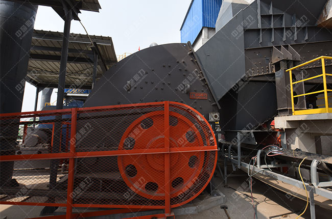 重型錘式破碎機產（chǎn）品實拍圖展示3