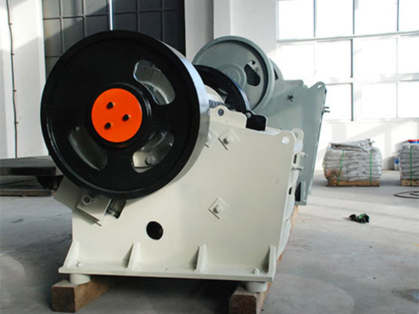 歐版（bǎn）顎式破碎機