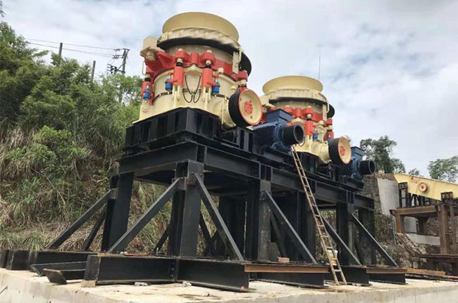 新式（shì）圓錐破碎機
